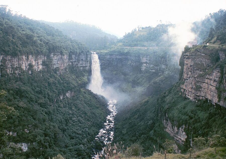 Tequendama Falls and Coffee Hacienda Day Trip from Bogotá - The old El Salto hotel and a story of decline