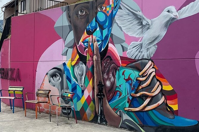 The best Commune 13 Tours in Medellín - The history of violence and change