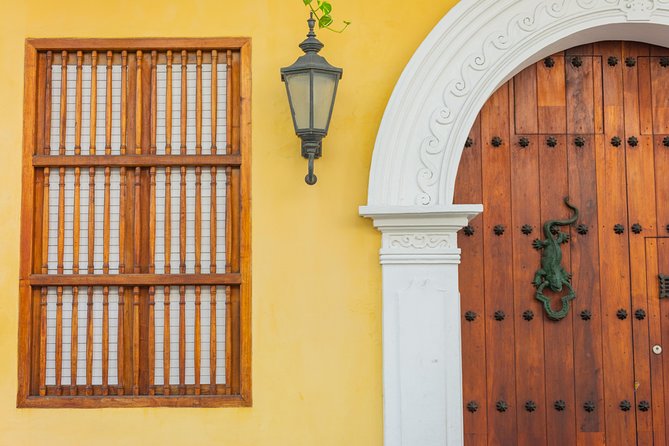 The Soul of Cartagena – A Stroll Through Its Historic Heart - Colonial and Republican Architecture Without the Jargon
