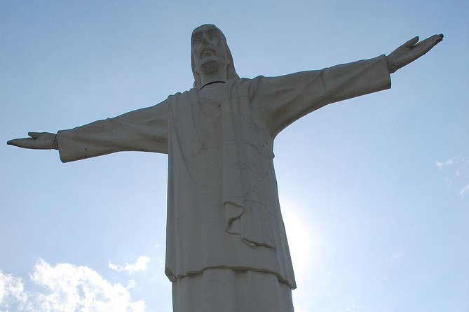 Tour Cali on a high-capacity cruiser motorcycle - Cristo Rey & Yanaconas - The ride up to Cristo Rey