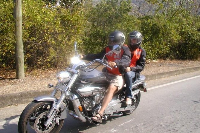 Tour Cali on a high-capacity cruiser motorcycle - Cristo Rey & Yanaconas - What the guide adds to a private experience