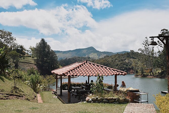 Tour Guatapé - Why the Guatapé day trip is such a popular choice from Medellín
