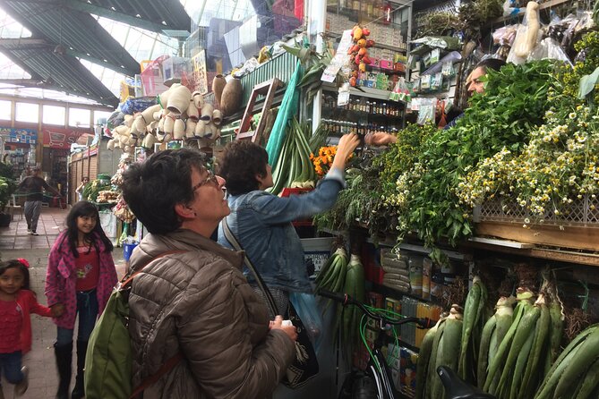 Tour in the Peasant Market of the Traditional Neighborhood of Bogotá - Key points before you book