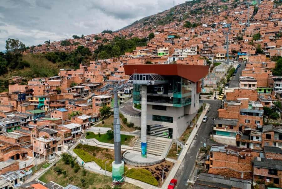 Tour Medellín: Pablo Escobar and Commune 13 - La Catedral and the strange idea of Escobar’s prison