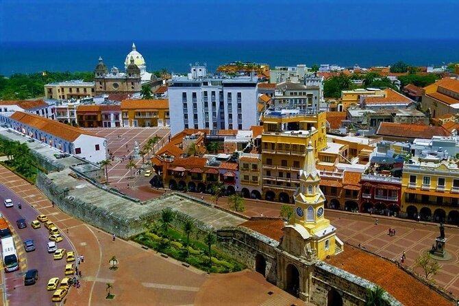 Tour of the city of Cartagena - The colonial streets and squares