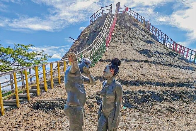 Tour to the Mud Volcano in Cartagena with Lunch - Lunch, pool time, and the beach-club payoff