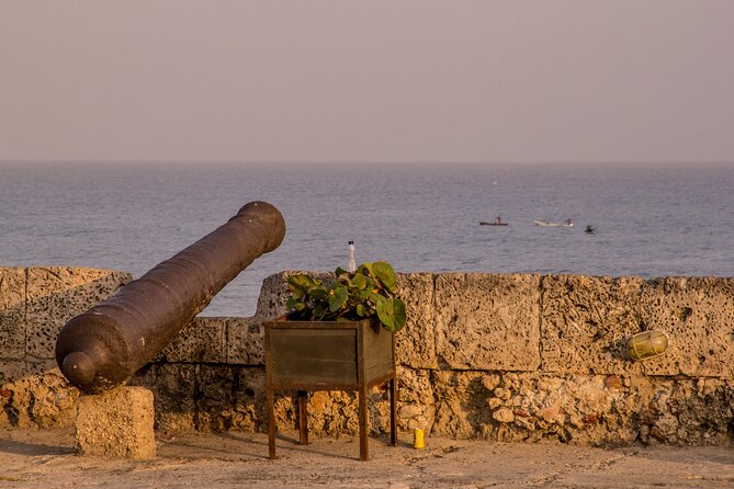 Vibrant Cartagena Tour with San Felipe Castle & Historic Center - Getsemaní: murals, music, and the city’s creative pulse