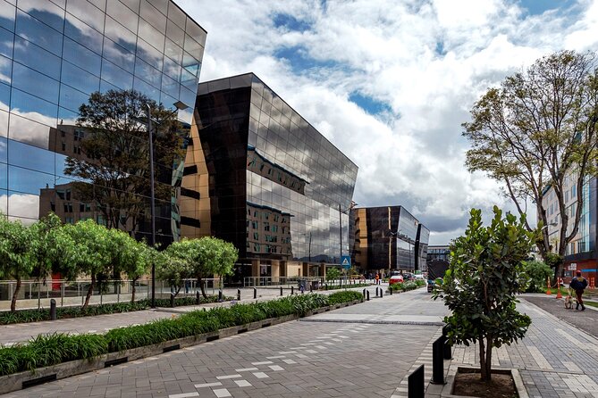 VIP Private Transfer: El Dorado Airport → Bogota Hotels SUV 24hrs - Immigration Delays and Late-Night Arrivals