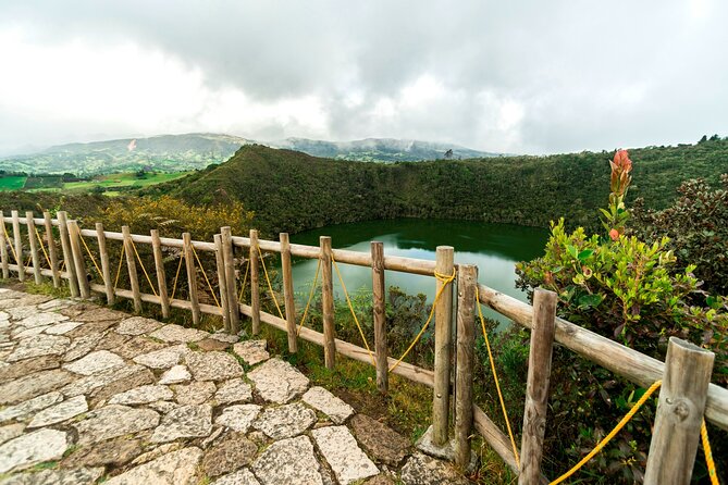 VIP Salt Cathedral & Lake Guatavita Tour from Bogota, 12hr - The road from Guatavita to Zipaquirá