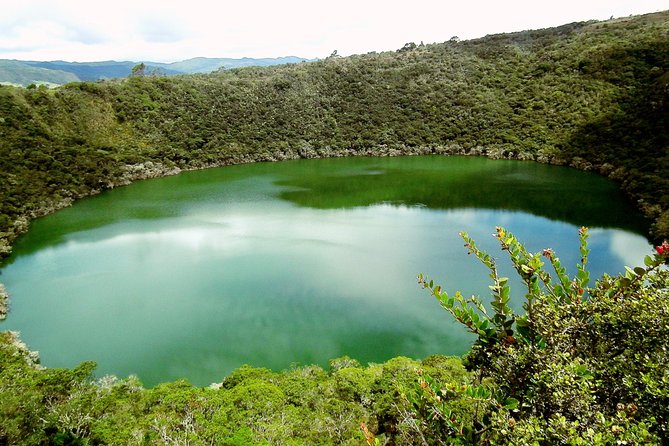 VIP Transfer to Salt Cathedral & Lake Guatavita from Bogota - Leaving Bogota in a private car