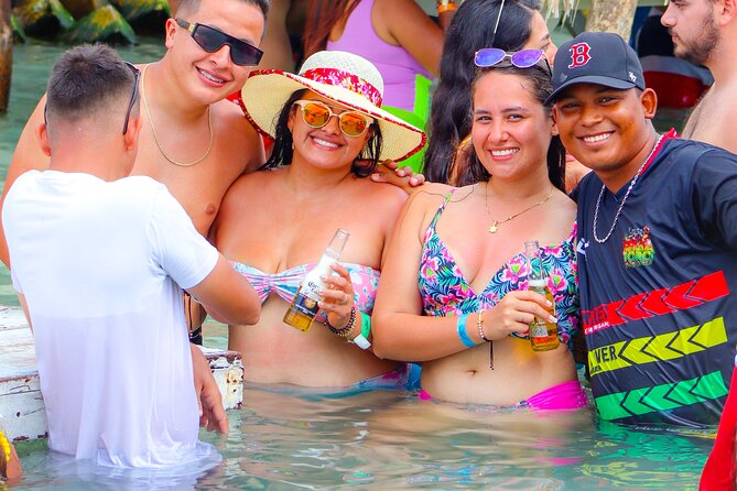 Visit Cholon & Baru with lunch - Boarding the Speedboat to Cholón
