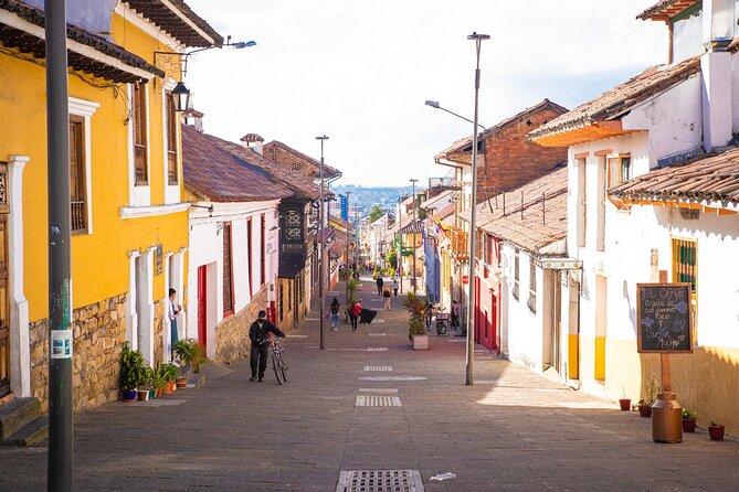 Walking Tour Candelaria plus Gold Museum with a Social Scientist - Who should book this walk