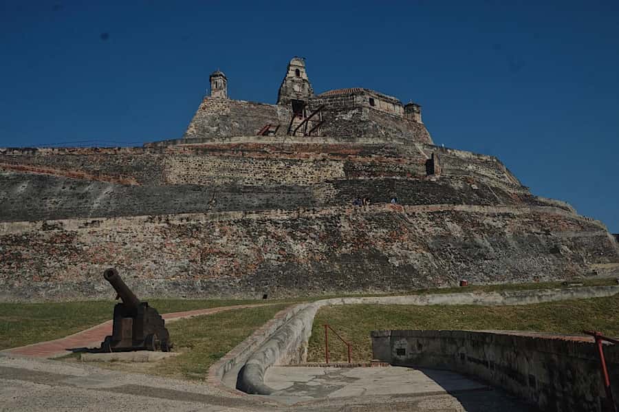 Walled City, Getsemani San Felipe Castle Cartagena City Tour - Why This Cartagena Tour Works Well