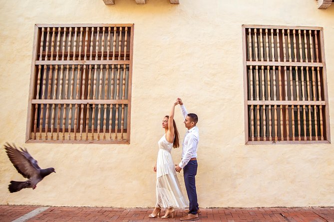 Your Local Photographer in Cartagena - Walking the colonial streets for 60 minutes