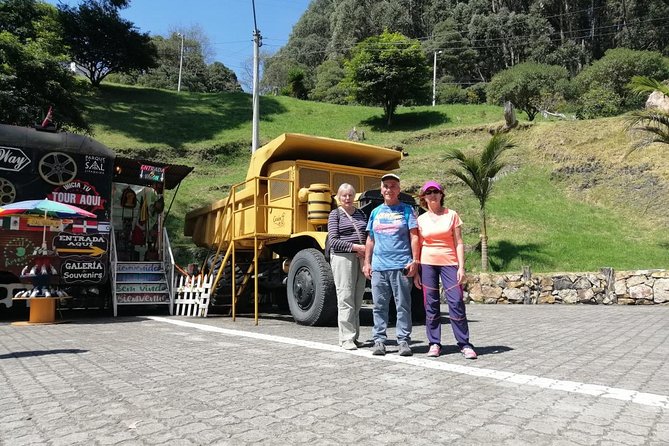 Zipaquirá Group Tour - More than Salt Cathedral - Lunch in Zipaquirá and the Colombian break