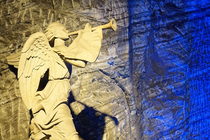 Zipaquirá Salt Cathedral Private Tour + Walking Tour - Walking through Plaza de la Independencia