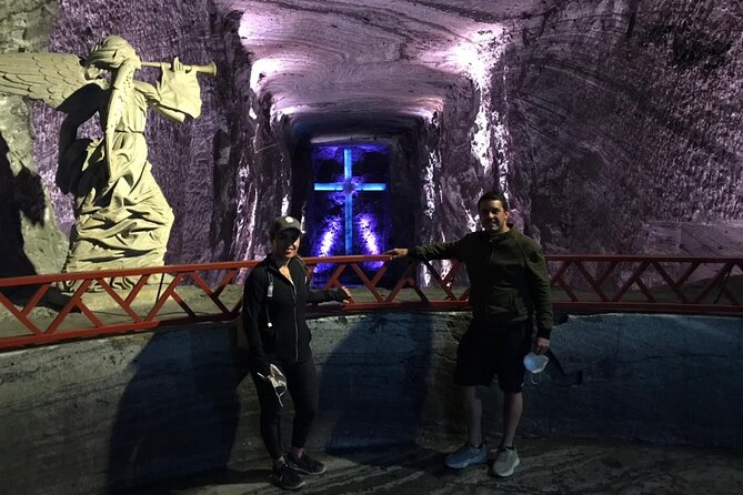 Zipaquirá Salt Cathedral Tour – Meals & Tickets with Local Guide - Llanero lunch with meat and plant-based choices