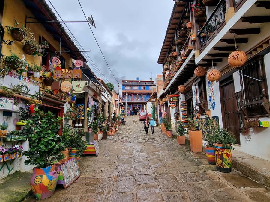 Zipaquirá Salt Cathedral & Villa de Leyva Tour 1 Day - What to wear and bring